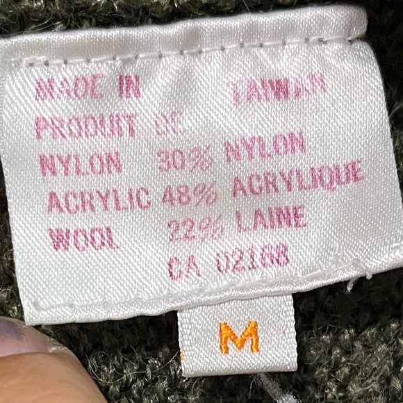 Orange Vintage Olive Green Knit Sweater - Size M - Picture 6 of 12